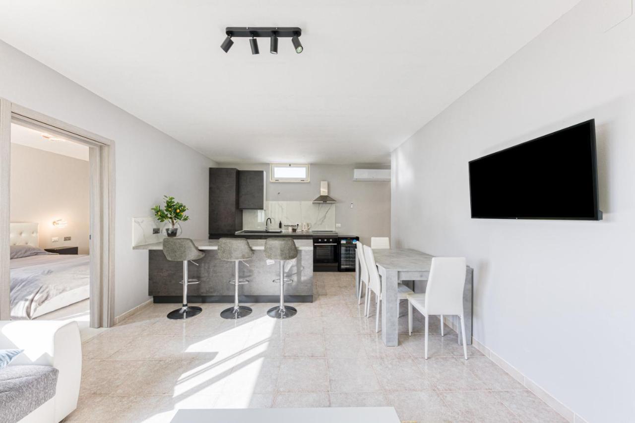 Appartamento Lussuoso Salve Exterior foto